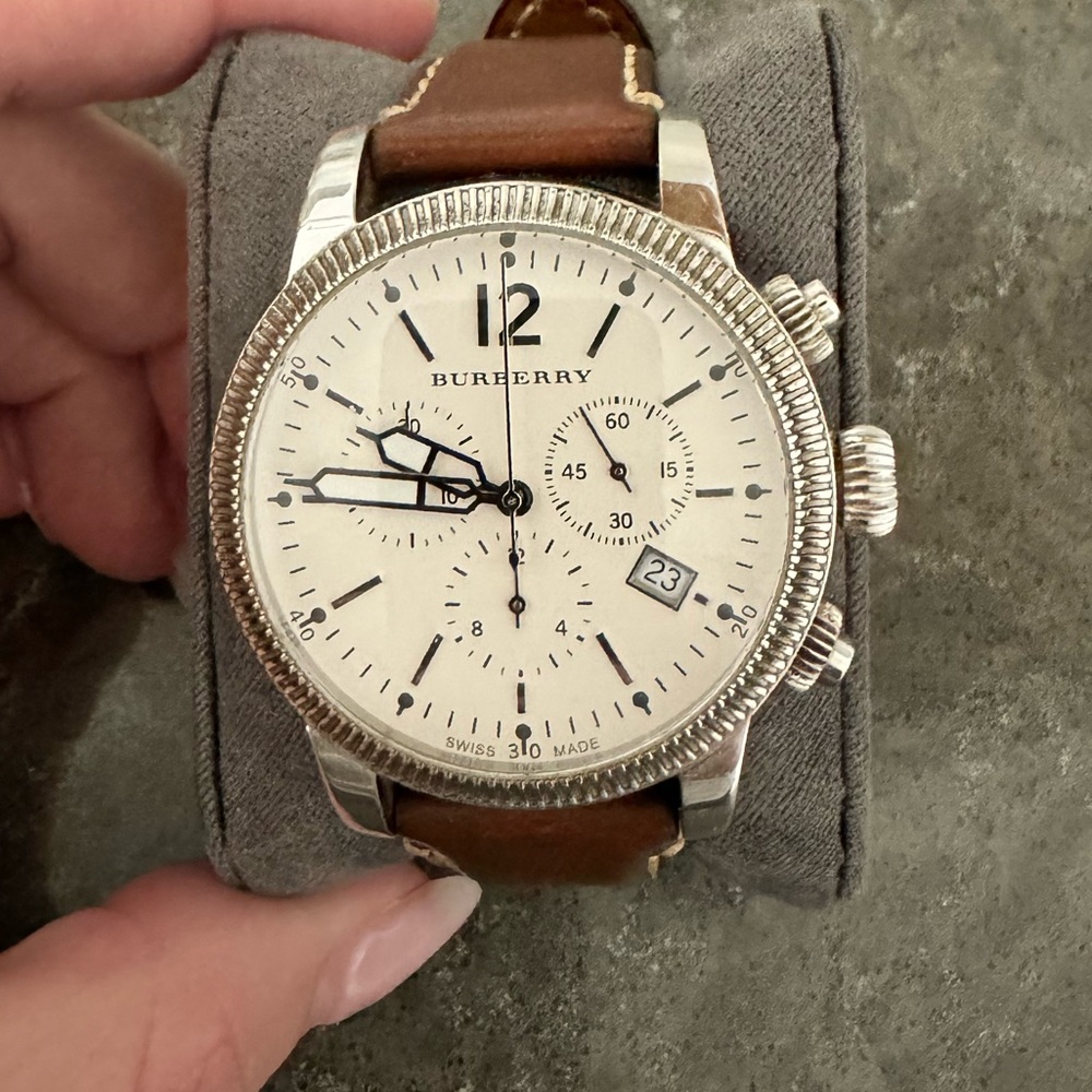 Burberry Silver White Stainless Steel Leather BU7817 Men's Wristwatch